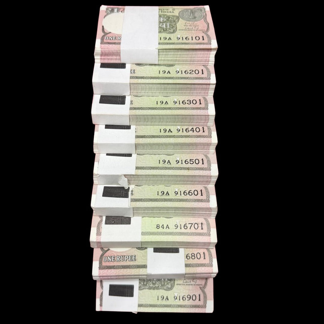 Rs 1 serial rim 916101-916901 Hallmark Number 900 notes