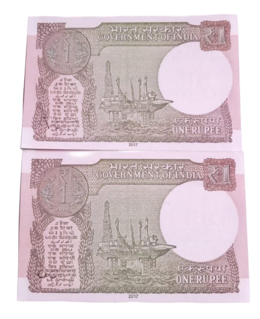 Rs 1 notes 400765 & 400756 (01234567 jumbled ladder) - Collection Bazzar