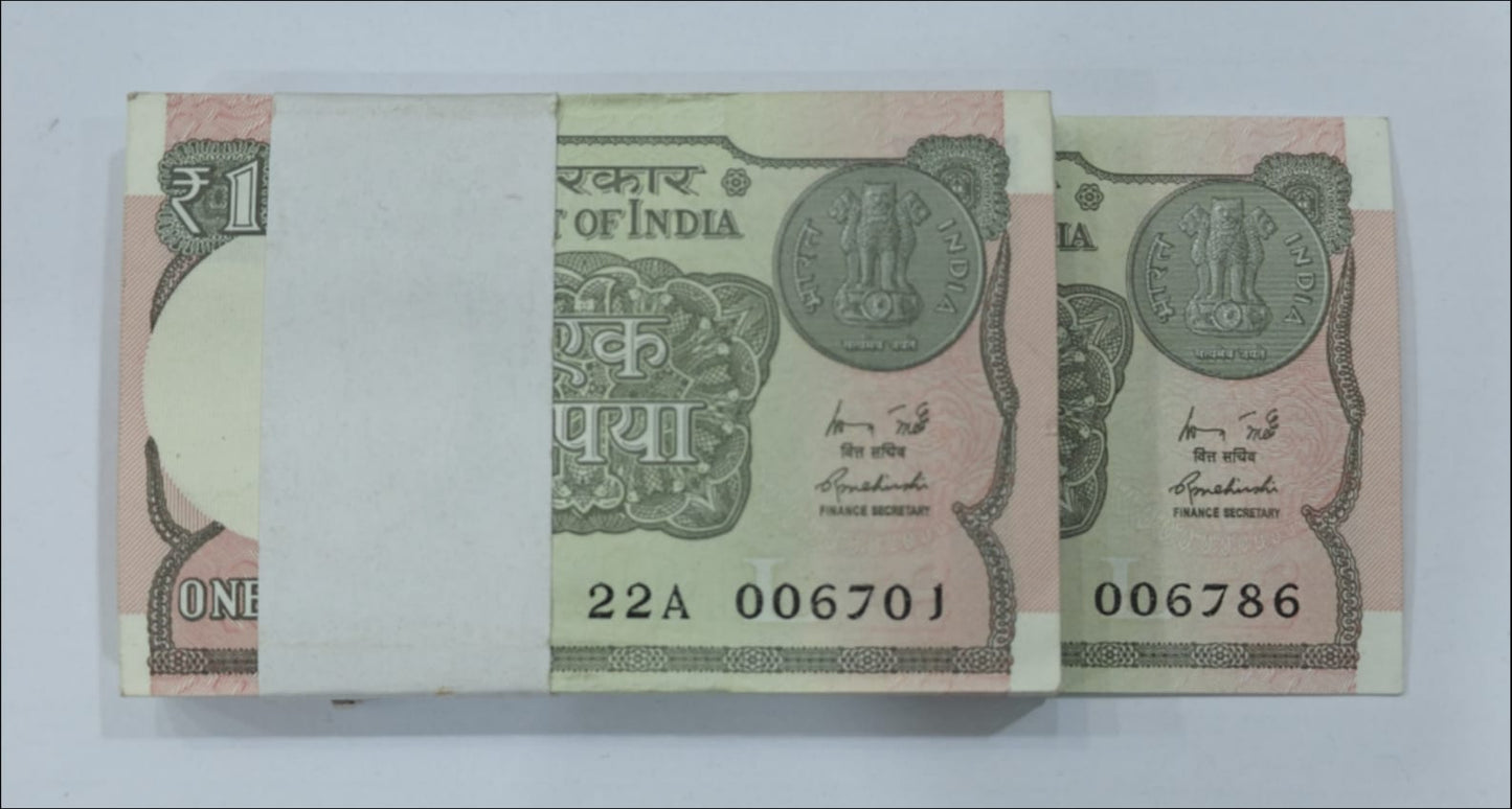 Rs 1 serial packet 006701 with 006786 rare collectible unc condition - Collection Bazzar
