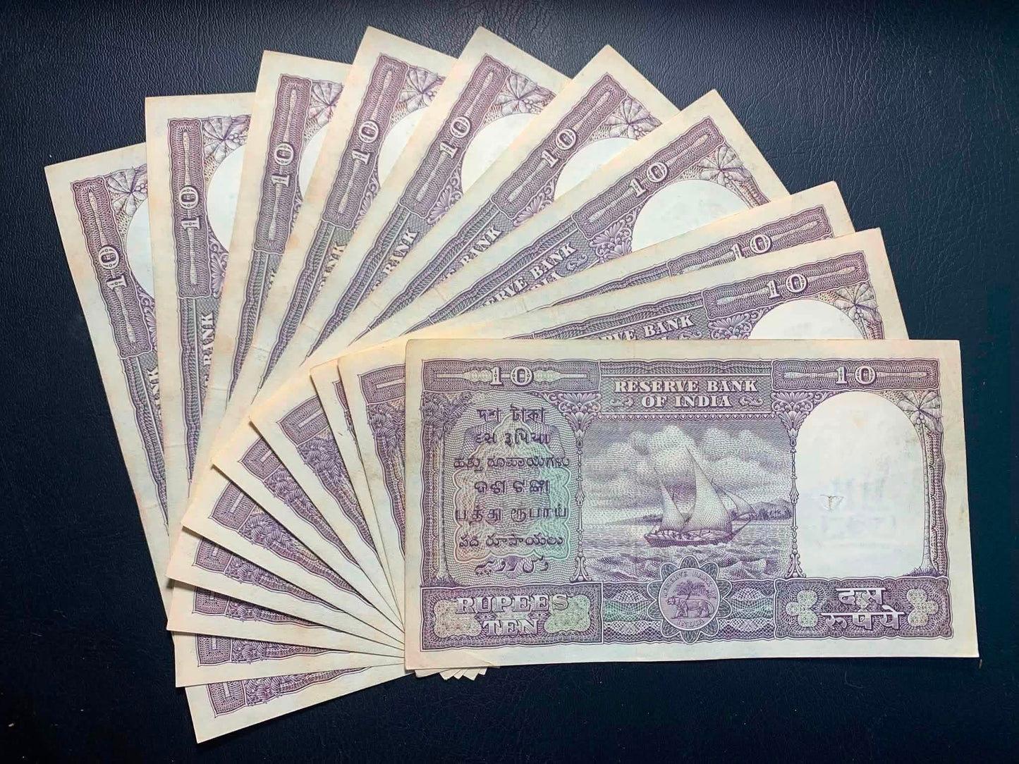 Rs 10 H.V.R.IYENGER SERIAL WISE 10 NOTE
CONDITIONAS PER IMAGE/UNC - Collection Bazzar