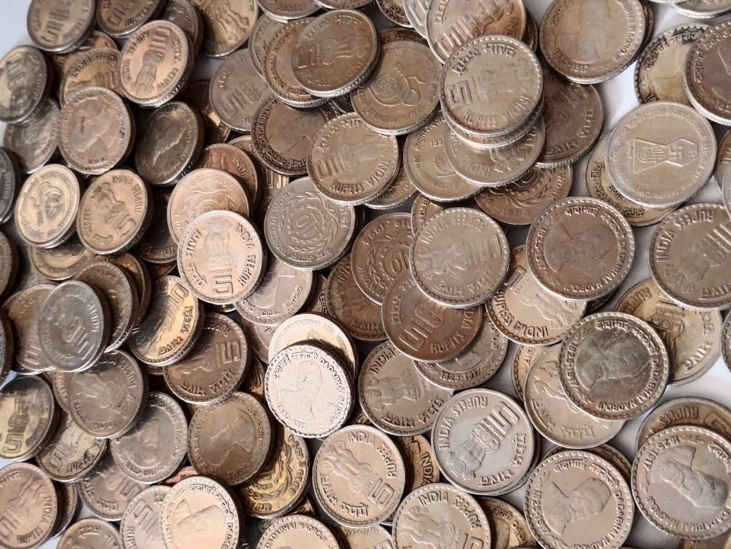 5 rs
Cooper Nickel
Commerative
100 coin lot
Fine Condition rare - Collection Bazzar