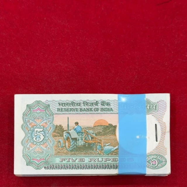 Rs 5 old Tractor Packet Serial 852001 singed by Bimal jalan - Collection Bazzar