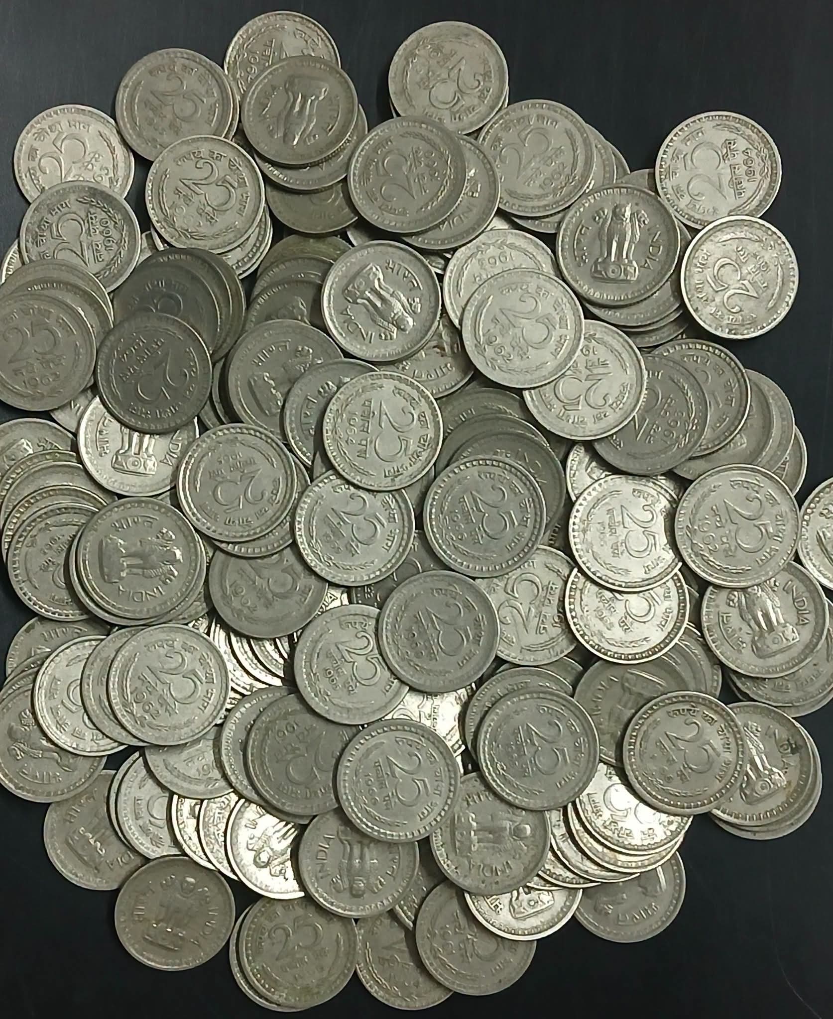 25 Paise - Nickel,  Magnatic Coins. 100 coin  mix year 1960,1970 - Collection Bazzar