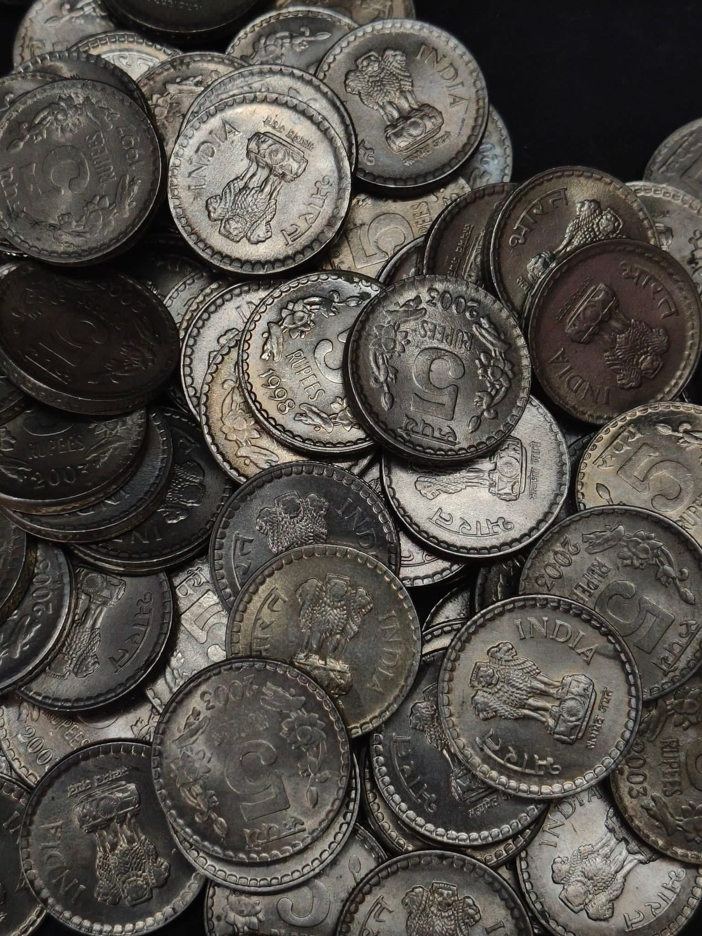 5 Rupees 
Mix Year n Mints
No Foriegn Mint
Gem BUNC 
100  pis extremely rare - Collection Bazzar