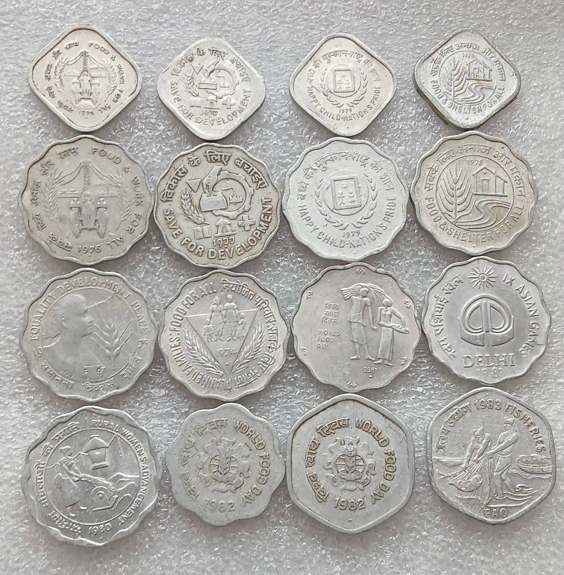 Aluminum commemorative complete set 
5paise  10paise 20paise 
UNC   XFVF mix - Collection Bazzar