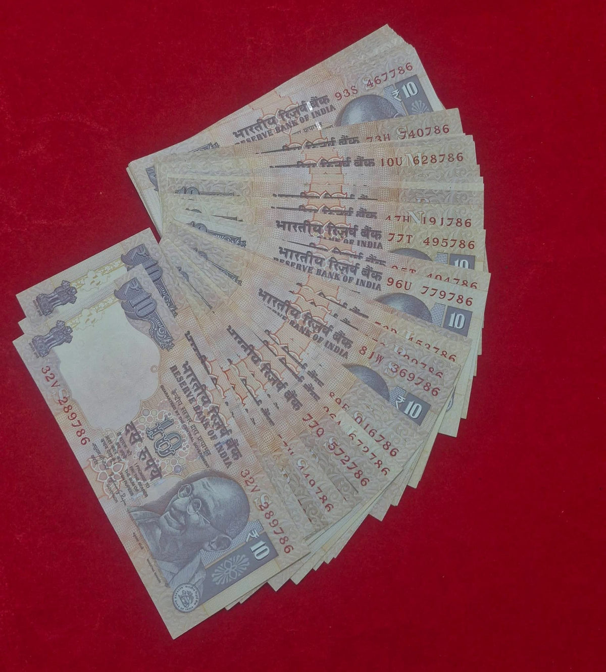 10 rs UNC NOTE 786 ENDING 100 notes

10 rs UNC NOTE 786 ENDING EXTREMELY RARe