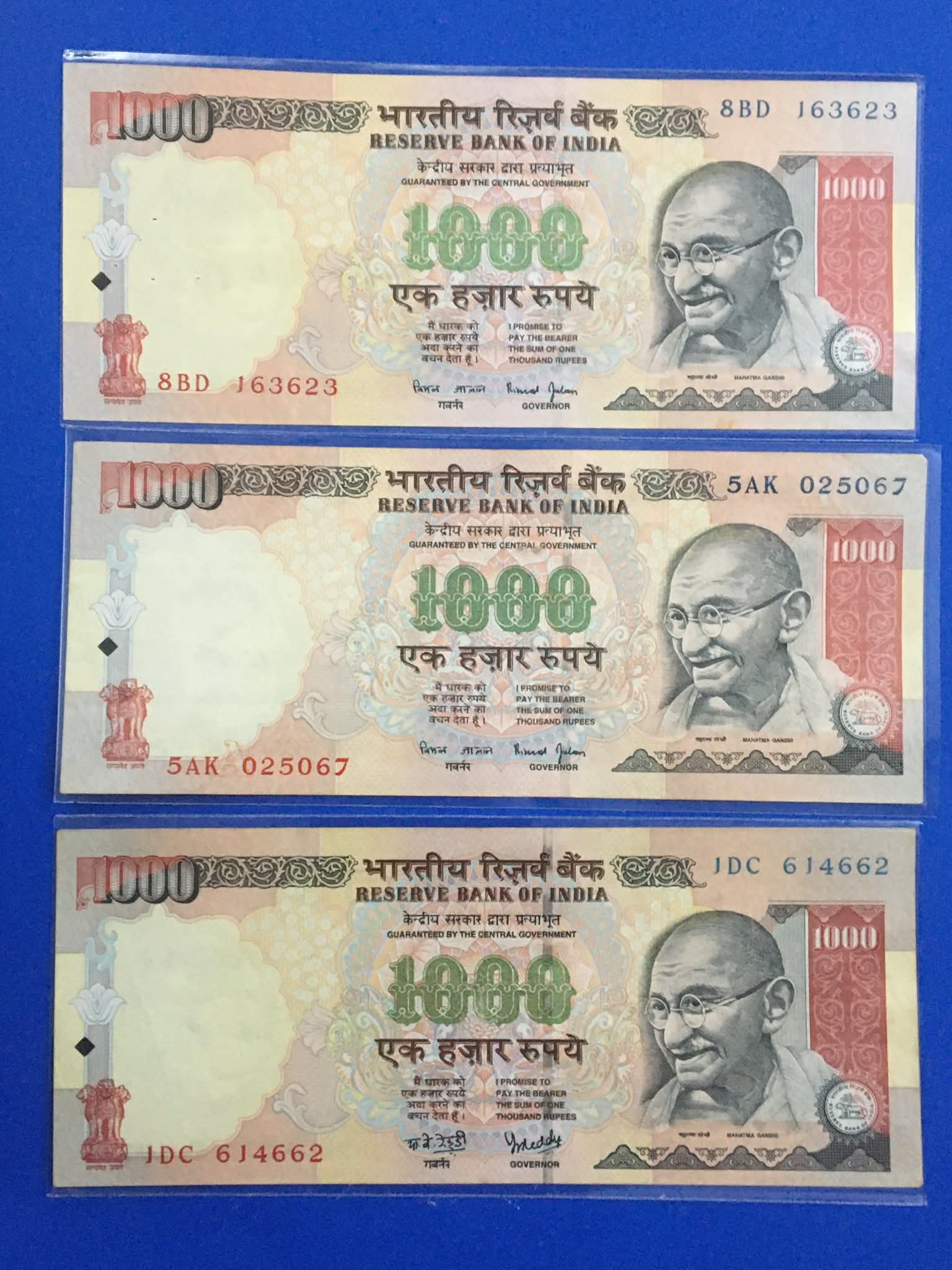 Rs1000
Thousand Rupees Signature Set Of 45 Notes.
Lather album extremely rare collection - Collection Bazzar