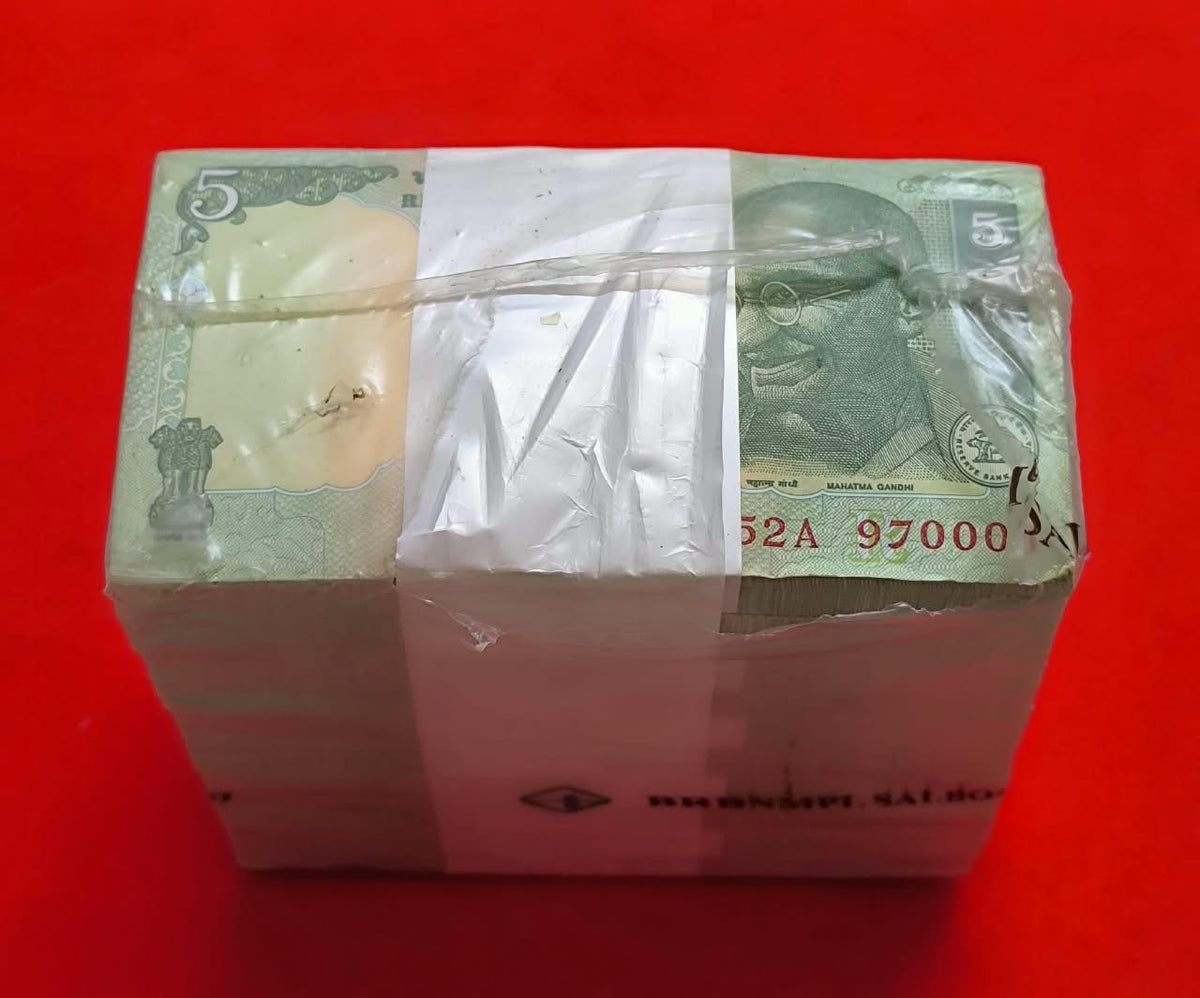 Five Rupees Gandhi Series Rim

C-44 2010 Rupees Five,  D Subbarao R Inset52A Prefix Full Rim

52A 970001 to 52A 971000 - Collection Bazzar