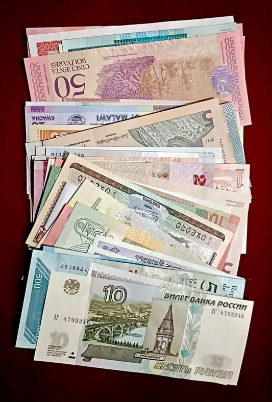 Foreign notes all different note 

GEM 💎 UNC

   QTY-  50 pc - Collection Bazzar