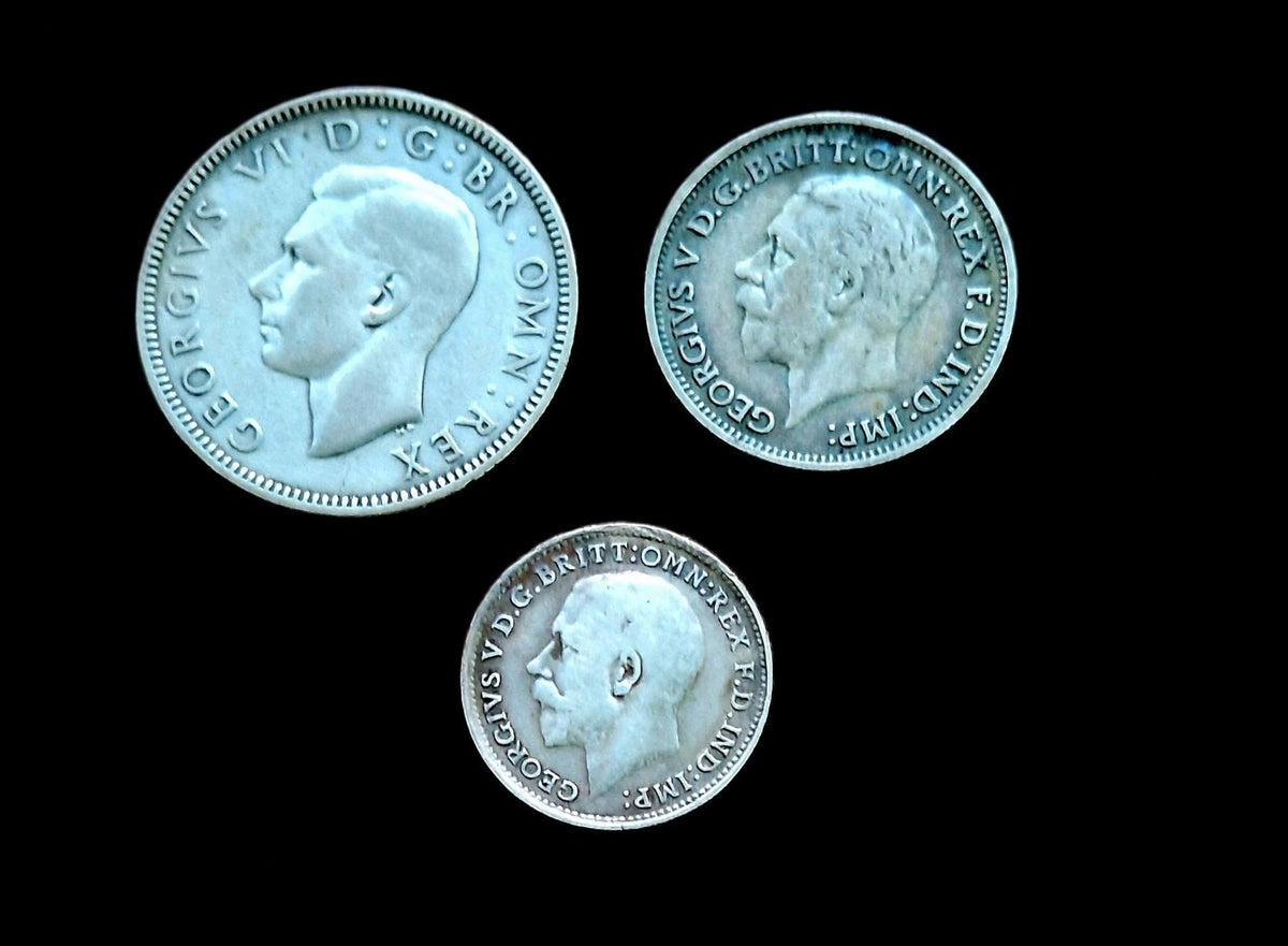 GREAT BRITAIN.
GEORGE V, SILVER ISSUES.
ONE SHILLING 1939.
SIX PENCE 1934.
THREE PENCE1919. - Collection Bazzar