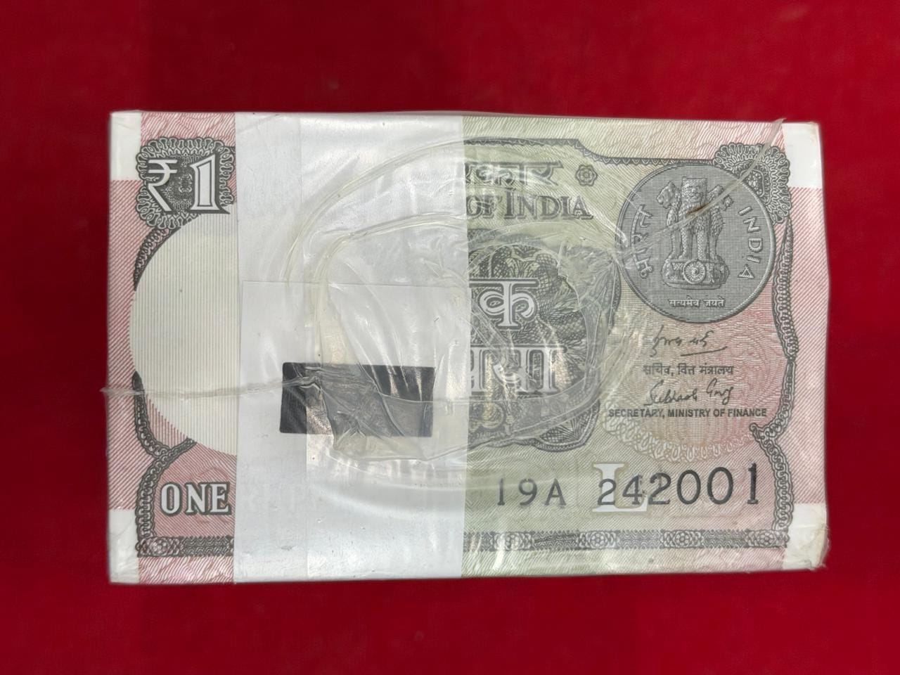 Rs 1 Note RIM Packet Serial 242001 Fresh Bundle Rare Gifting Item 242424 242526 - Collection Bazzar