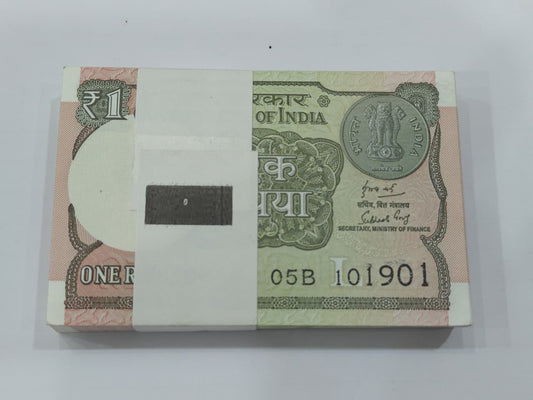 Rs 1 Note serial packet 101901  super birthday  unc condition - Collection Bazzar
