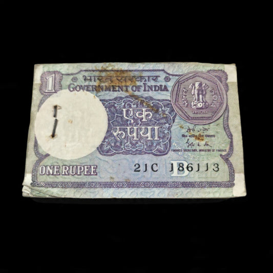 Rs 1 Old Note Packet Serial 186113 Gopi K Arora 86 Note Serial - Collection Bazzar