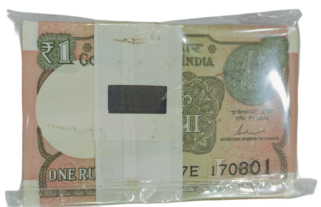 Rs 1 note birthday packet 170801 finance secretary shaktikant das rare collectible - Collection Bazzar