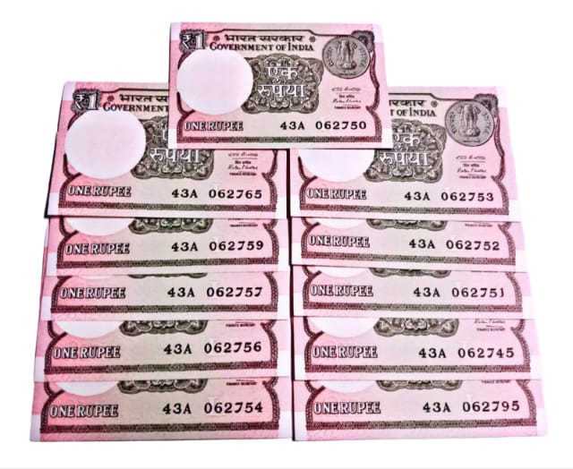 Rs 1 notes (01234567 jumbled ladder) 11 notes year 2016 - Collection Bazzar