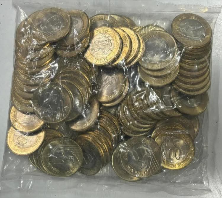 Rs 10 rain drop coin pouch noida mint - Collection Bazzar
