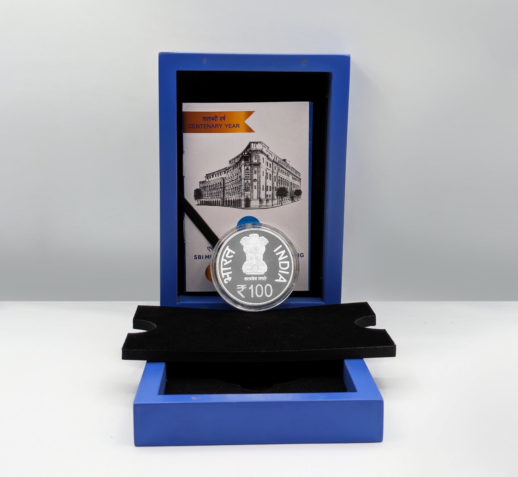 Rs 100 Silver Coin SBI Mumbai Main Branch Building Proof Wooden Packing - Collection Bazzar