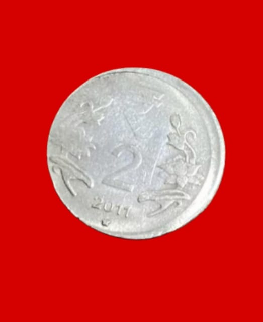 Rs 2 Extra Edge error coin Rare Collectible - Collection Bazzar