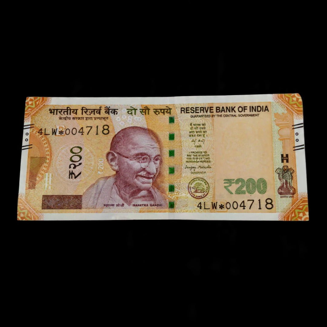Rs 200 Note Serial 004718 Star note Semi Fancy Number rare Year 2025 - Collection Bazzar