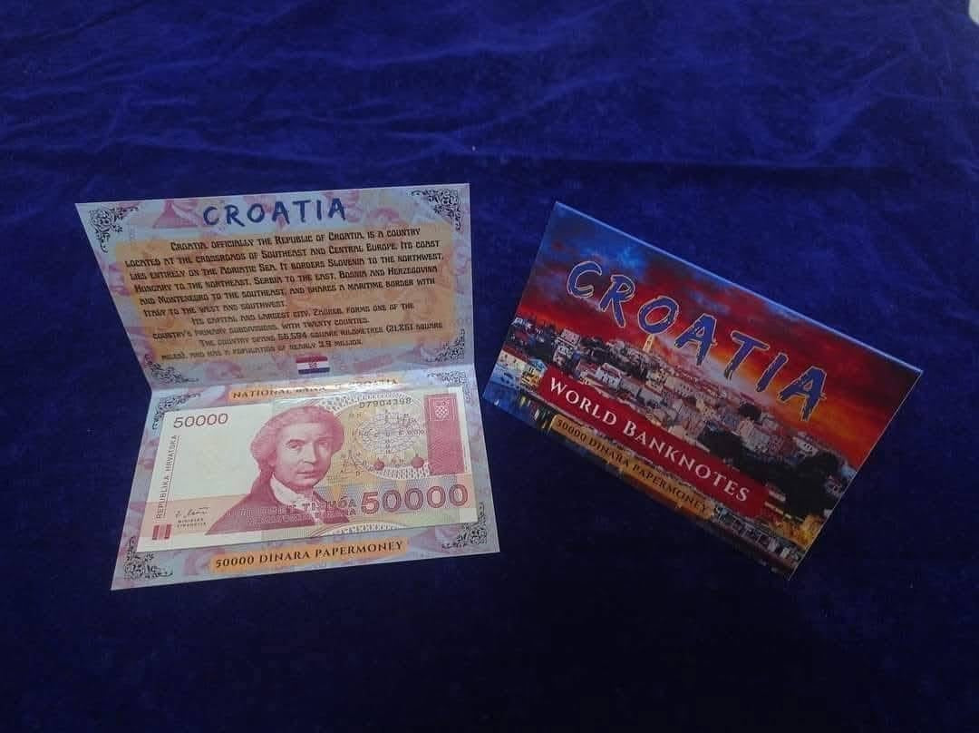 SET OF 50 DIFFERENT COUNTRY BANKNOTES WITH BEAUTIFUL FOLDER.. - Collection Bazzar