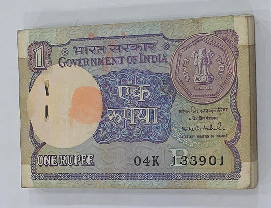 Rs 1 bank note year 1986 old Packet 100sirial 133901 Montek Singh Ahluwalia