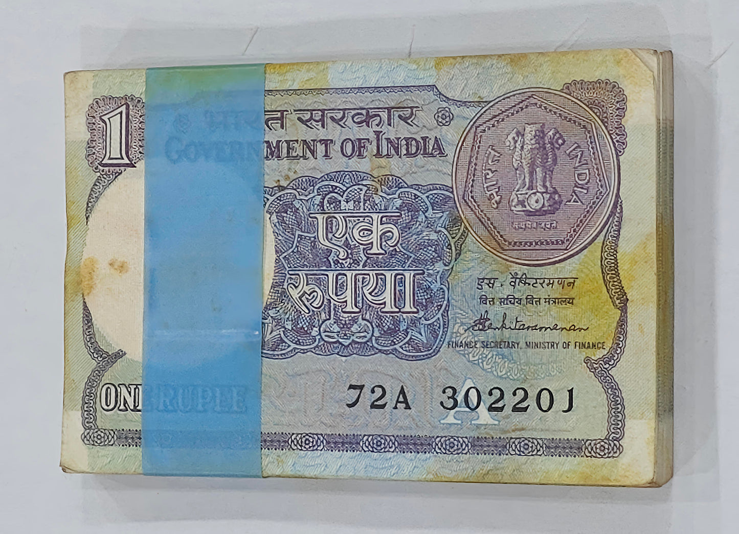 Rs 1 bank note year 1986 old Packet 100sirial 302201