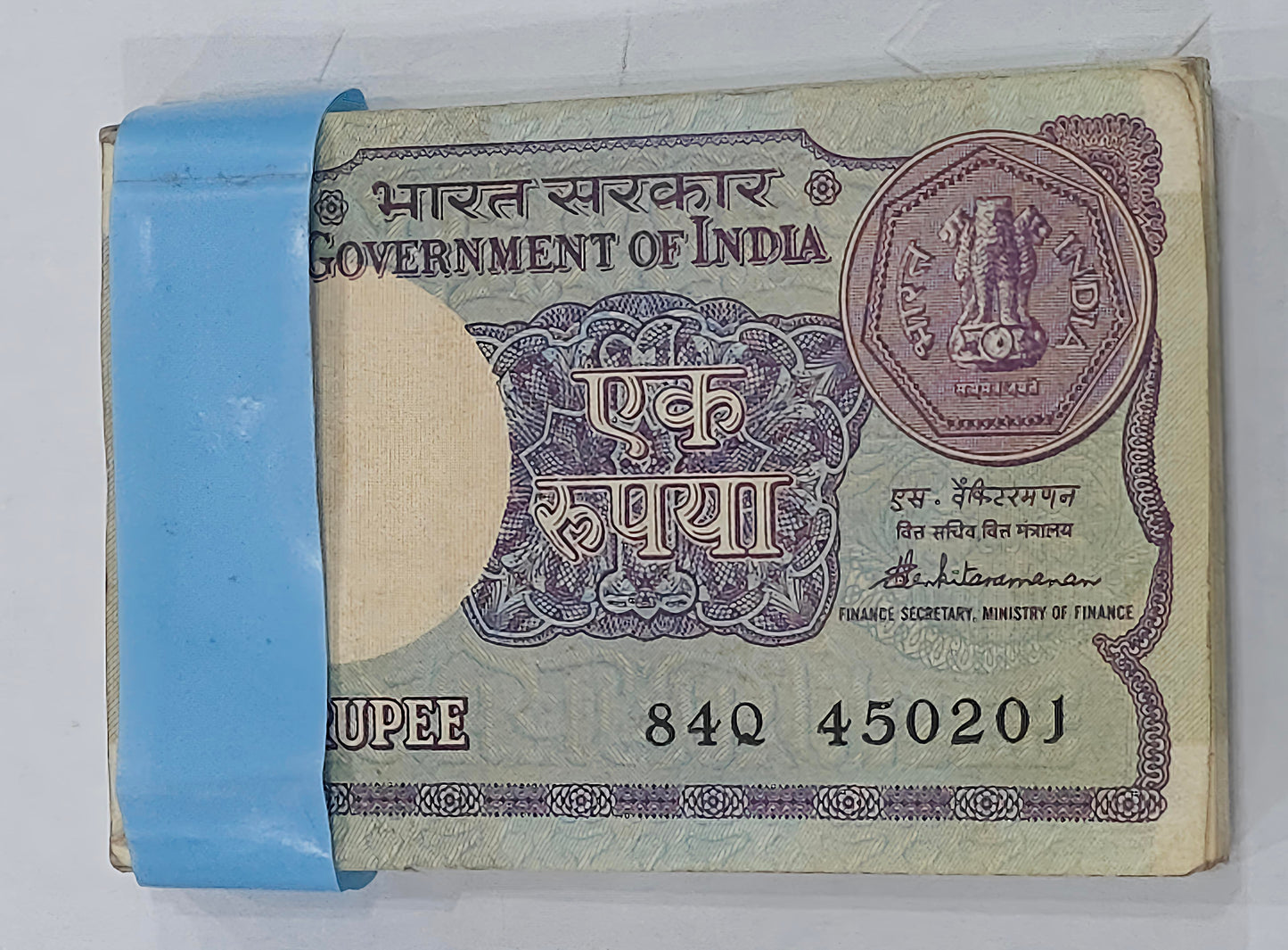 Rs 1 bank note year 1986 old Packet 100sirial note s vankitraman 450201