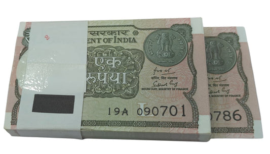 Rare Rs 1 serial birthday packet 09.07.01, 100 notes in UNC condition, collectible Indian currency.
