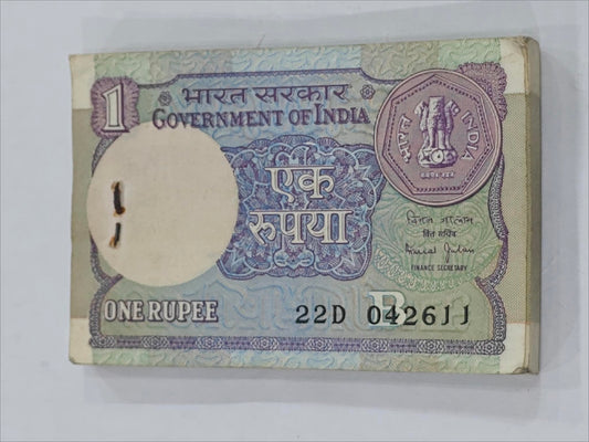 Rs 1 old note bundle signed by Bimal Jalan with 89 sequential notes from 042611 to 042700, collectible Indian currency